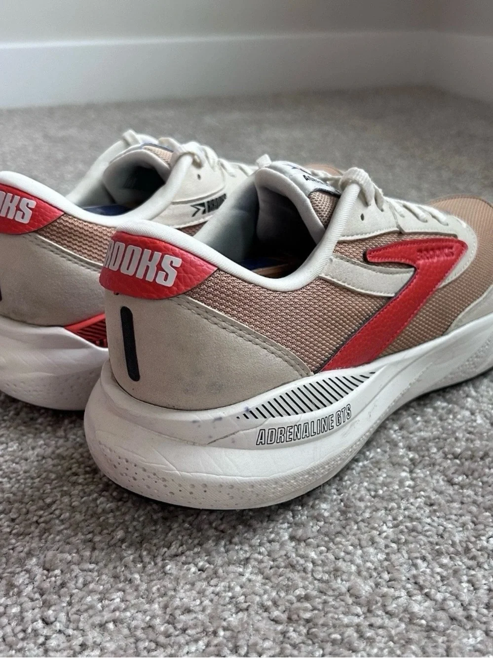Brooks Adrenaline GTS 24 Men's Size 11.5 D Beige Red Running Shoes 1104371D296